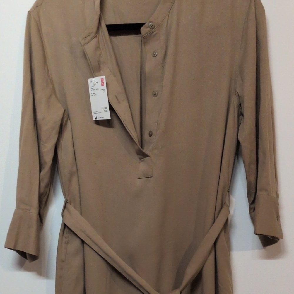 Uniqlo Brown Long Sleeve V-Neck Dress - Picture 4 of 6